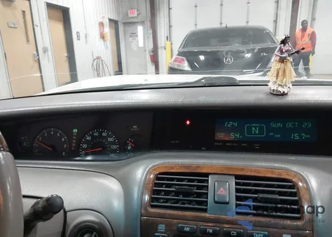 2003 Toyota Avalon Xls z USA, uszkodzony, nr VIN 4T1BF28B13U331316